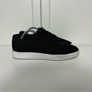 Atom r18 black white lace sneakers